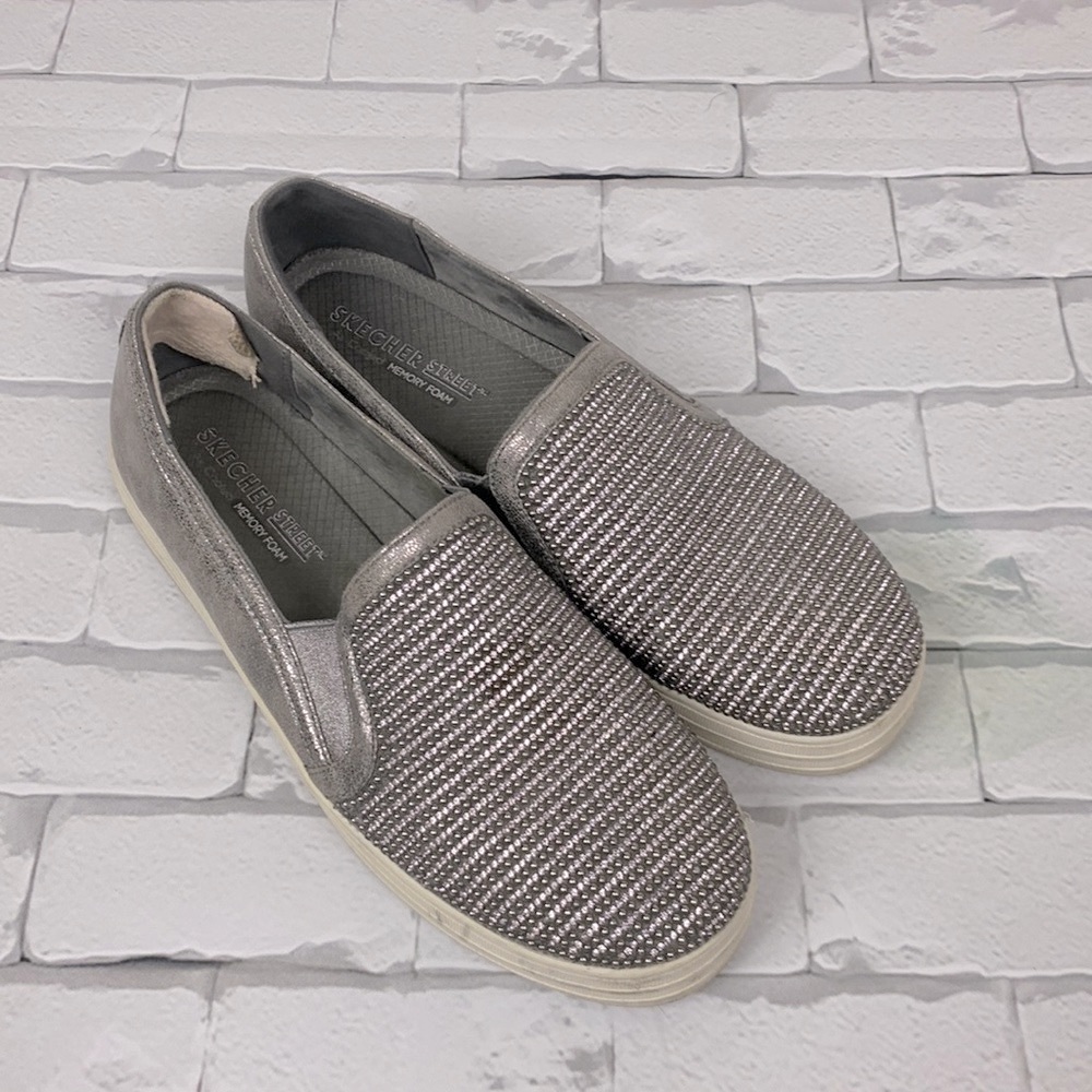 Skechers Street Air Cushioned Foam shoes Silver stud metallic Sneakers Size 10